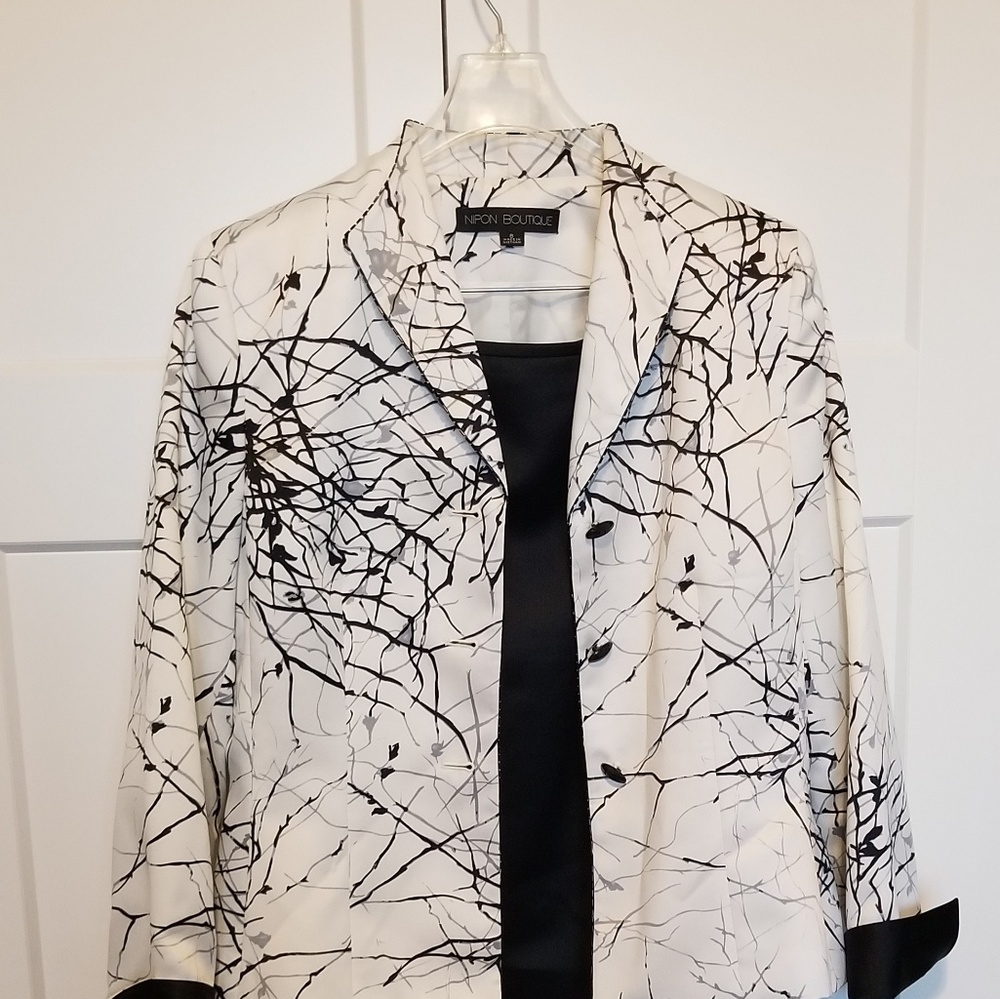 Nipon Boutique black/white jacket with skirt